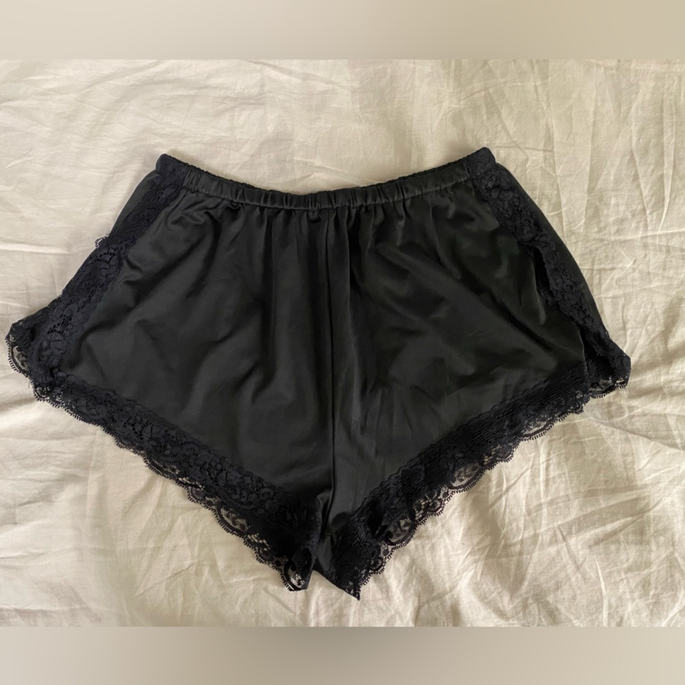 Satin sleep shorts